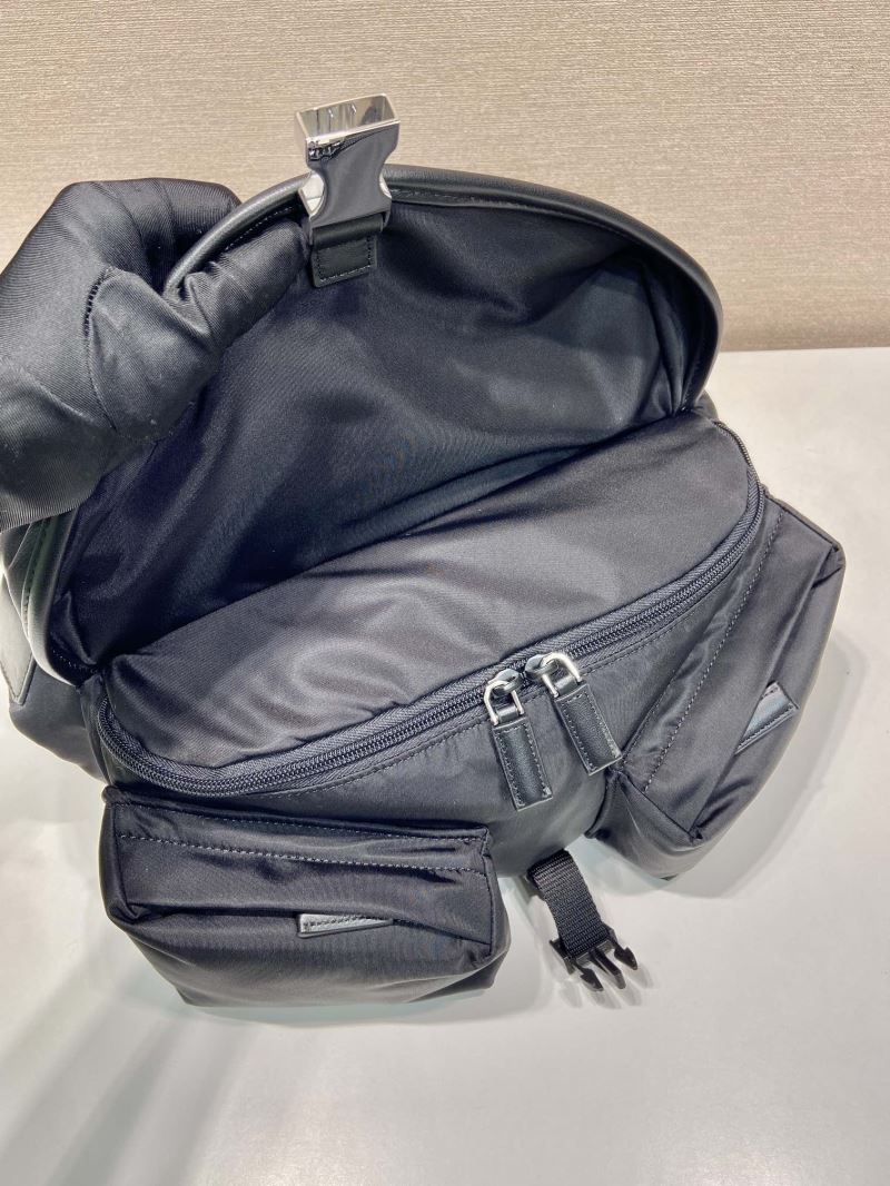 Pra*a waist chest packs